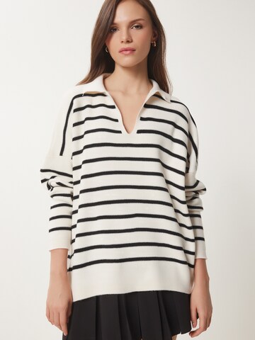 Happiness İstanbul Pulóver - fehér: elől