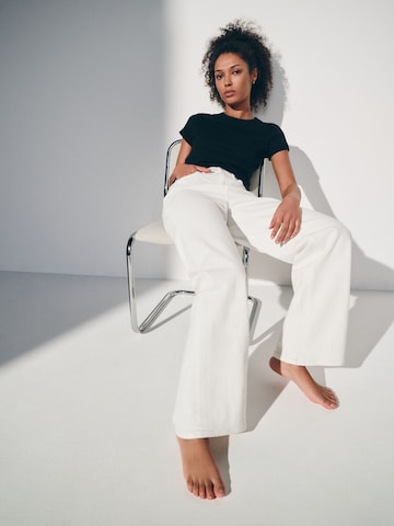 Next Широки крачоли Дънки в бяло