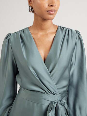 SWING - Vestido en verde