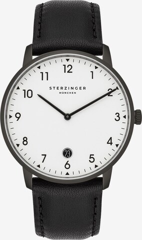 Sterzinger Analog Watch in Black: front