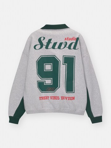 Pull&Bear Mikina – šedá