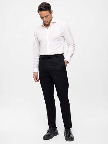 Coupe slim Pantalon Antioch en noir