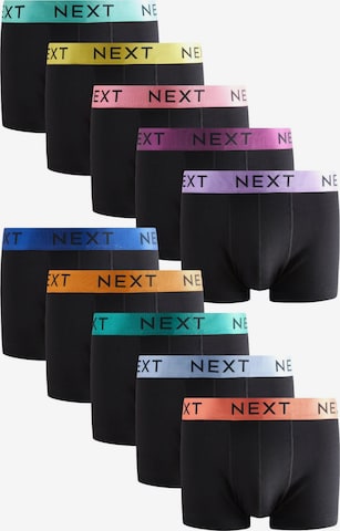 Boxeri de la Next pe negru: față