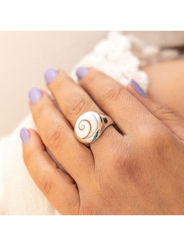 Zeeme Ring in Weiß: Vorderseite