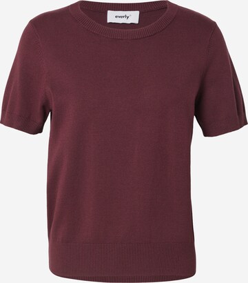 everly® Shirt in Red: front