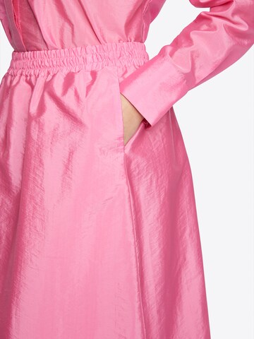 Rich & Royal Skirt in Pink