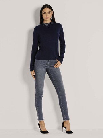 MADELEINE Trui in Blauw