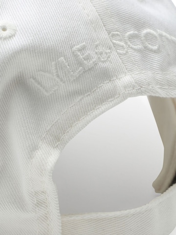 Lyle & Scott Cap in White