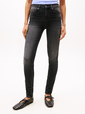 Tommy Jeans - Slimfit Vaquero 'NORA' en negro: frente