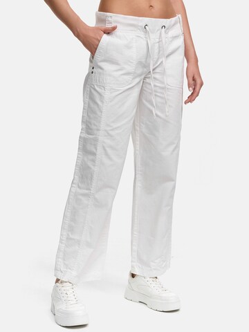 Tazzio Regular Hose 'F601' in Weiß