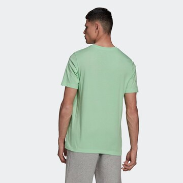 Maglietta 'Adicolor Essentials Trefoil' di ADIDAS ORIGINALS in verde