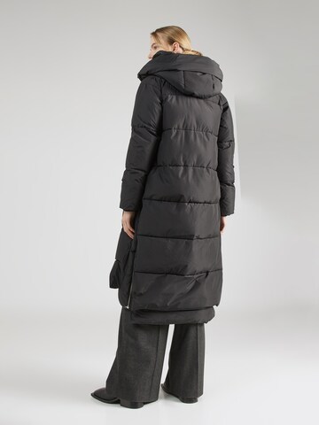 Embassy of Bricks and Logs Winter coat in Black