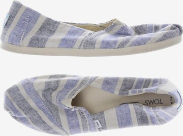 TOMS Flats & Loafers in 38 in Blue: front