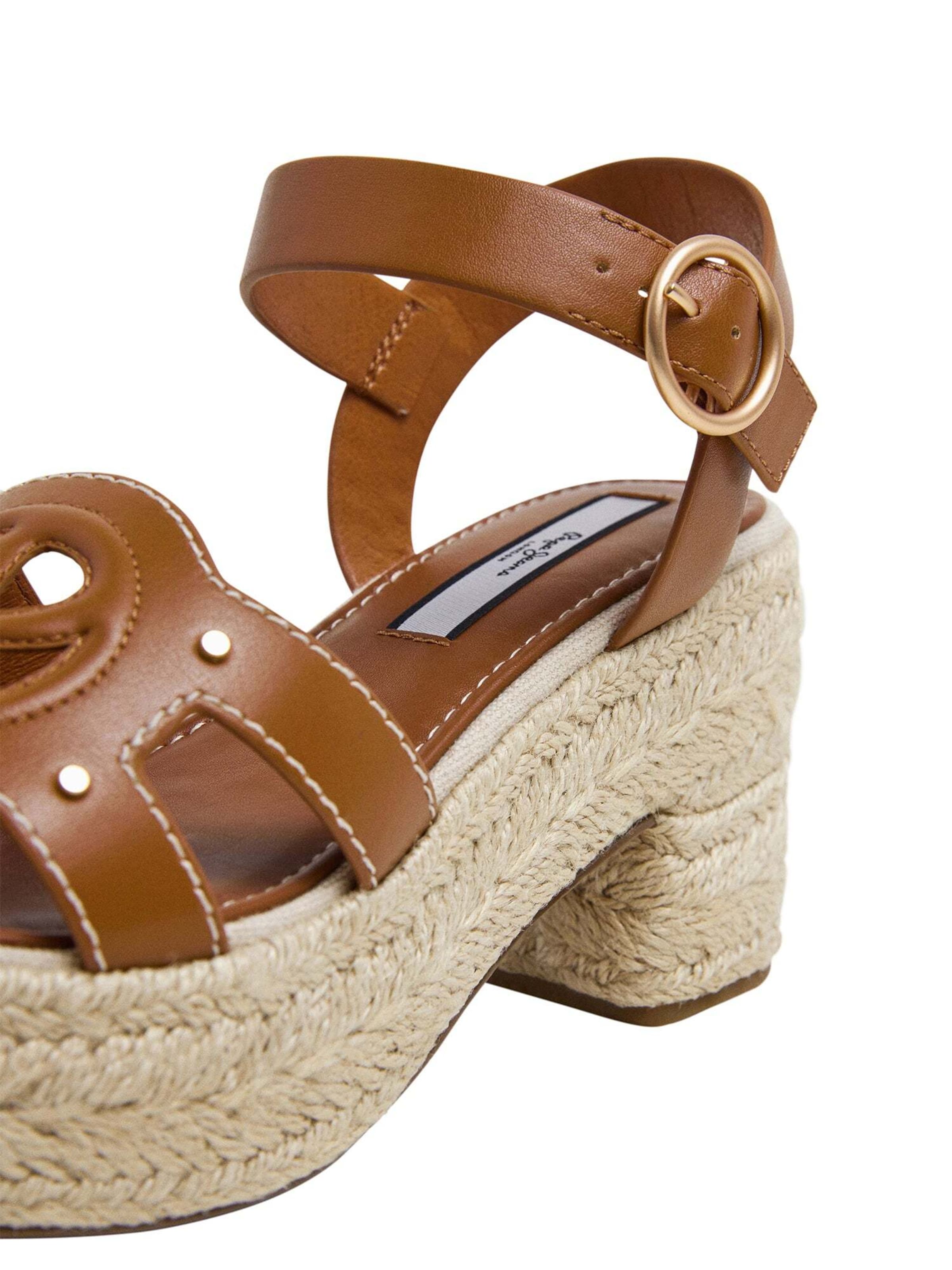 Pepe Jeans Sandal 'Gladys' in Brown
