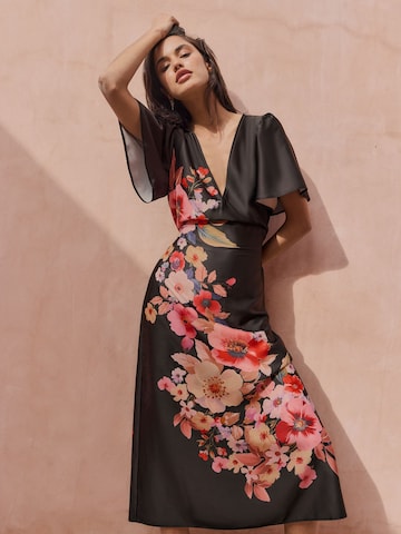 Robe Friends Like These en noir