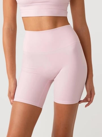 YO-GAYA Skinny Leggings 'Ultra Shorts' in Pink: front