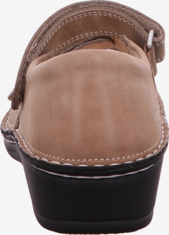 Finn Comfort Sandals in Beige