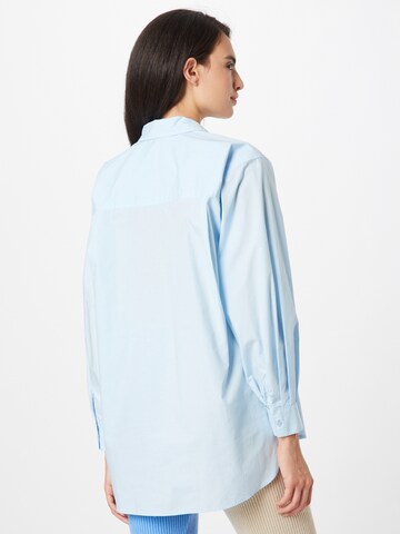 Camicia da donna 'PENELOPE' di NEW LOOK in blu