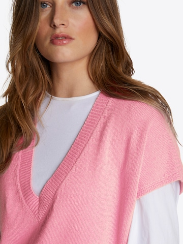 Rich & Royal Sweter w kolorze różowy