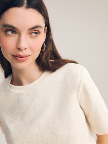 Maglietta di Next in beige