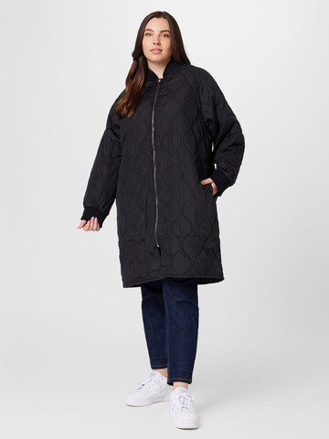 Z-One معطف لمختلف الفصول 'Milla' بلون أسود: الأمام