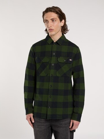 DICKIES Средняя посадка Рубашка 'Sacramento' в Зеленый: спереди