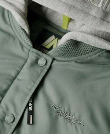 Superdry Tussenjas in Groen