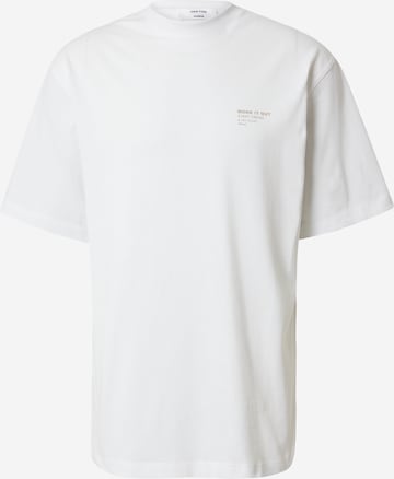 DAN FOX APPAREL T-shirt 'Mirac' i vit: framsida