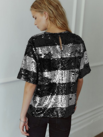 Next T-Shirt in Schwarz