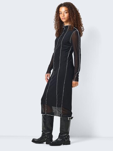 Robe 'NMCARRIE' Noisy may en noir