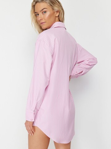 Trendyol - Blusa en rosa
