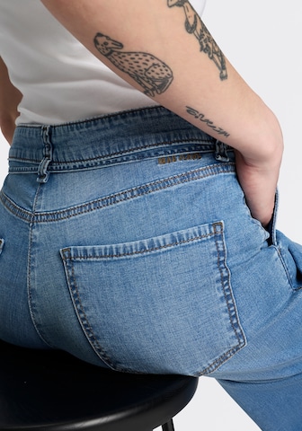 MAC Wide leg Jeans in Blue