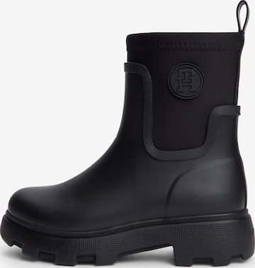 Botine de la TOMMY HILFIGER pe negru: față