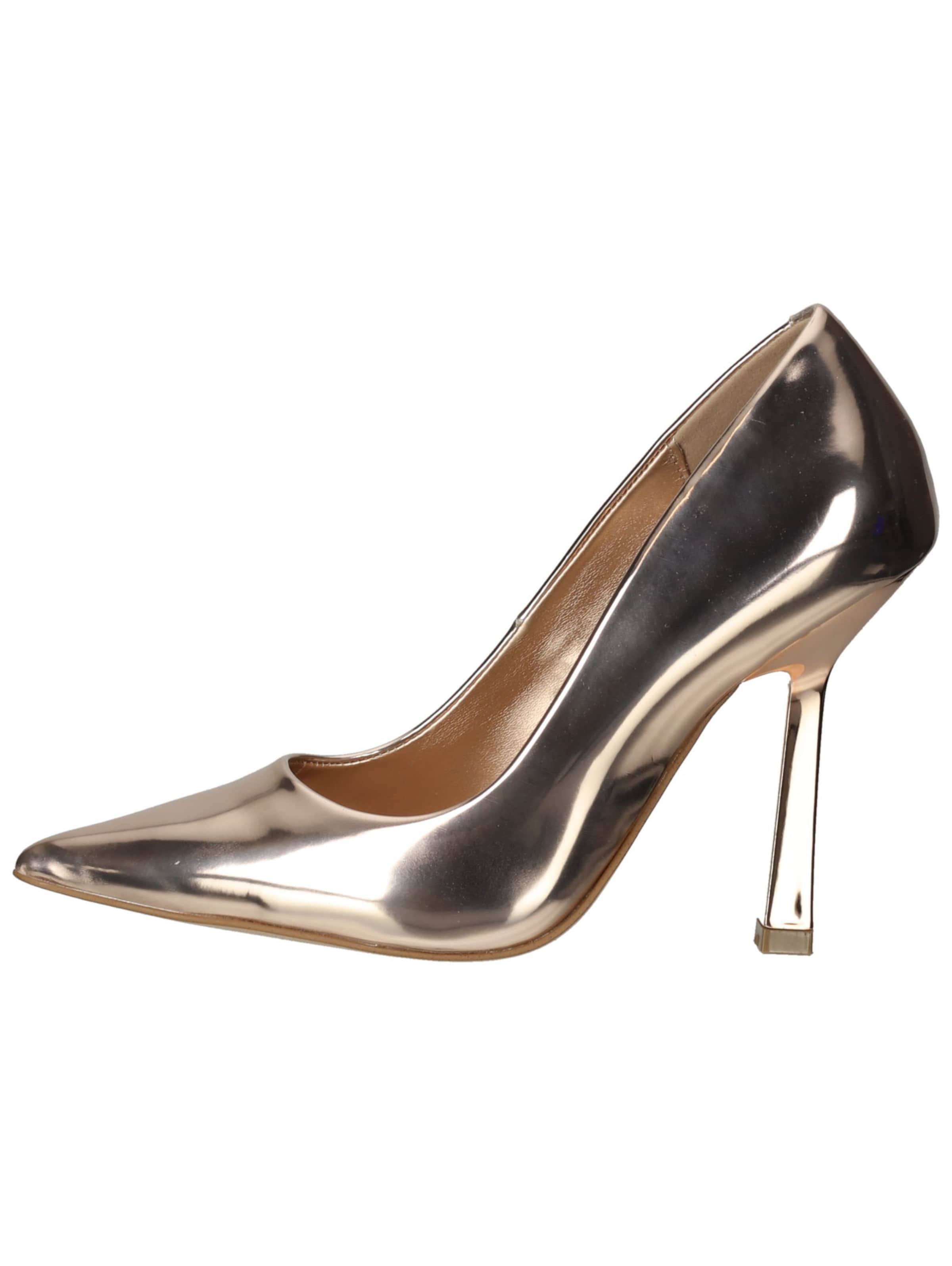 STEVE MADDEN Pumps in Goud