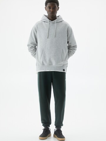 Pull&Bear Tapered Broek in Groen: voorkant