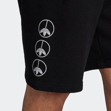 ADIDAS ORIGINALS Regular Broek 'Graphics United' in Zwart