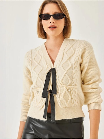 Cardigan Bianco Lucci en beige