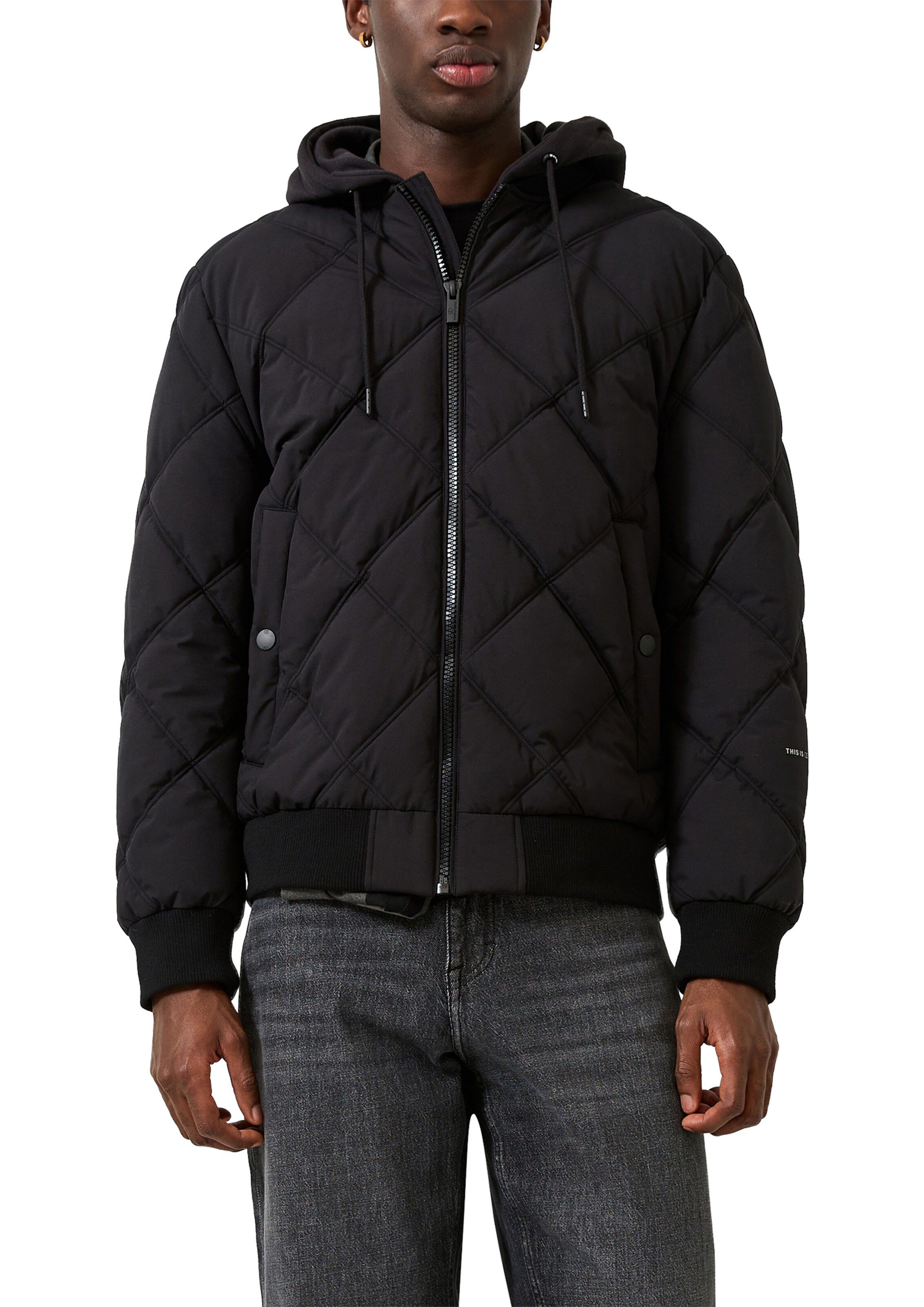 Veste d’hiver QS en noir : devant