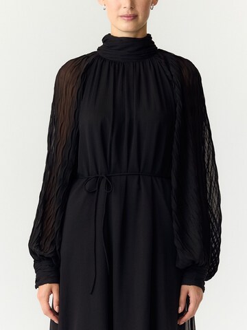 Robe 'OLERA' YAS en noir