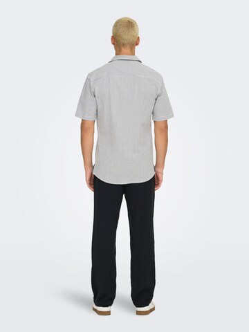 Coupe regular Chemise 'ONSLounge' Only & Sons en bleu