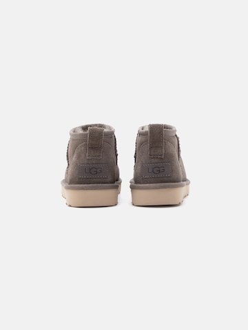 UGG Ботинки 'Classic Ultra Mini' в Зеленый