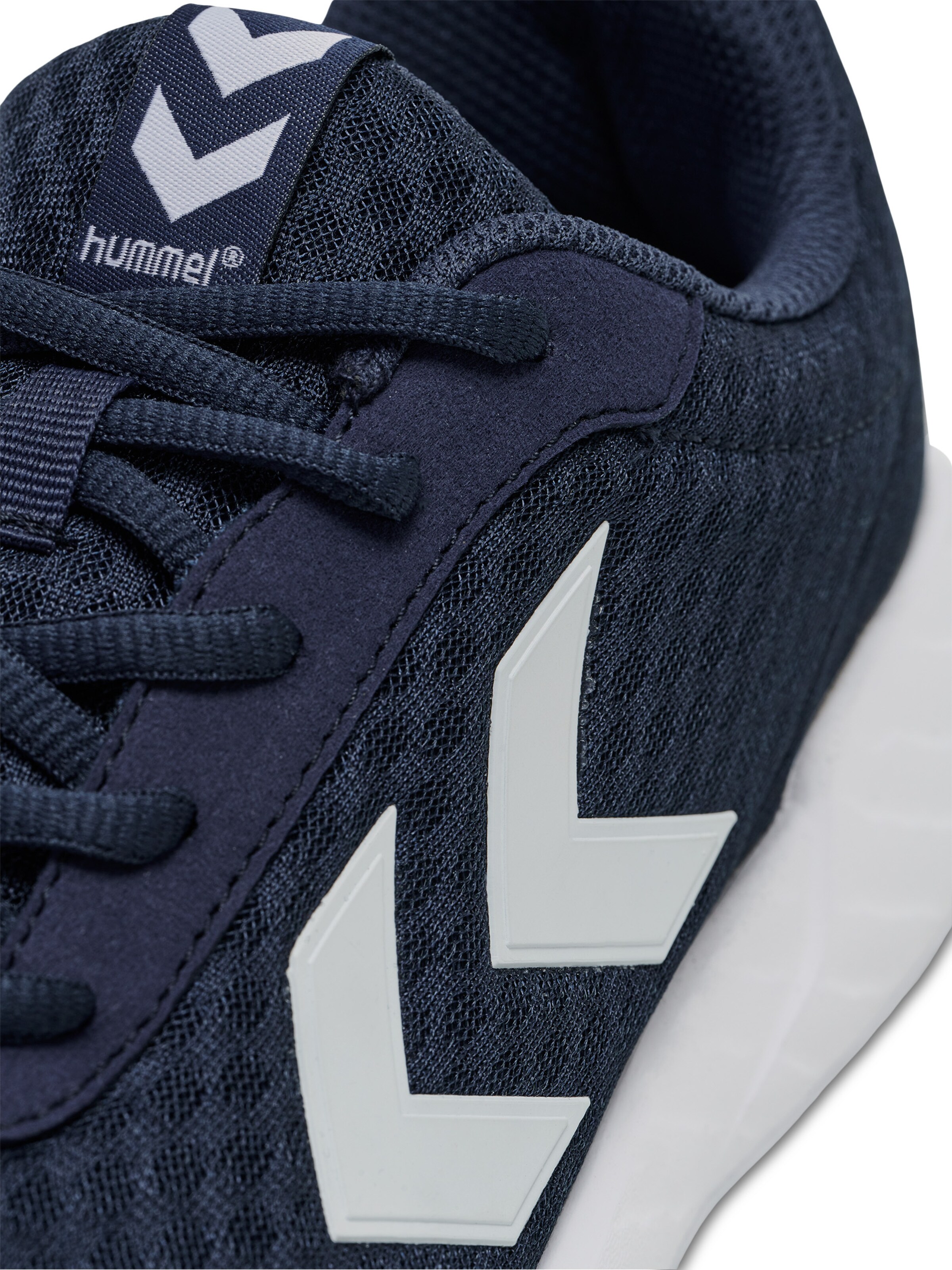 Hummel Sportschuh in Blau