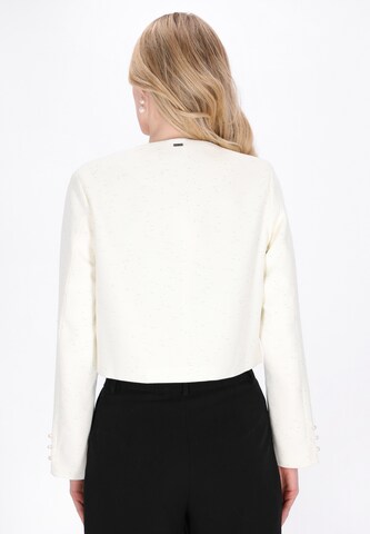 DreiMaster Klassik - Abrigo de entretiempo 'Festive' en blanco