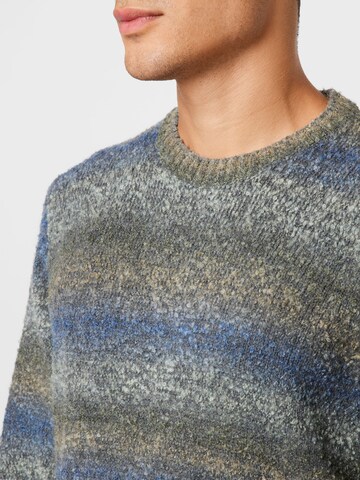 Mavi Sweater in Mixed colors