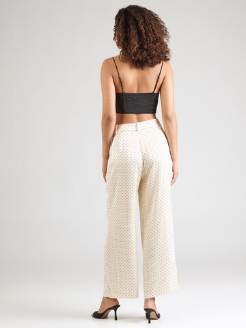 Loosefit Pantaloni con pieghe 'Amelia' di Lindex in beige