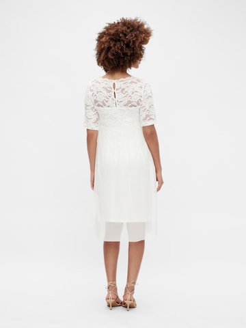 Robe 'Mivana' MAMALICIOUS en blanc