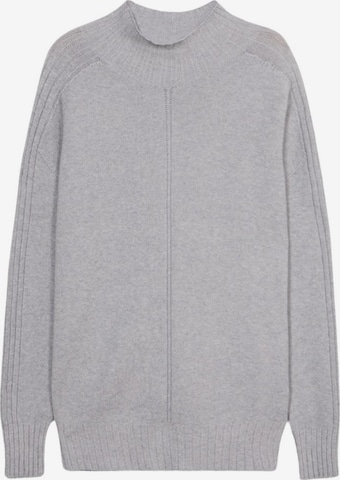Pullover di oltre in grigio: frontale