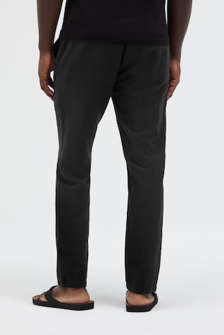 CMPD Slim fit Pants in Black