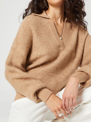 Guido Maria Kretschmer Women Sweater 'Kaori' in Beige