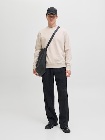 Sweat-shirt 'JPRCCCHAD' JACK & JONES en gris